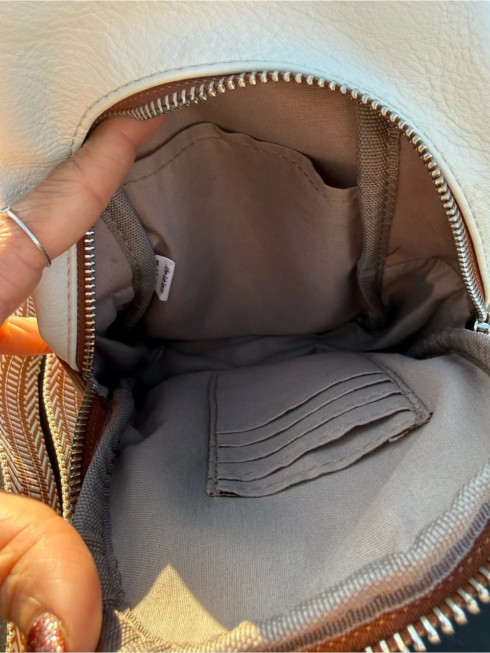 CLUCI Crossbody Sling Bag in White and Brown